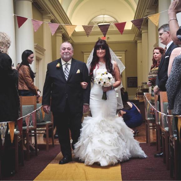 Meet your Posher, Jessica - Picture 1 of 1